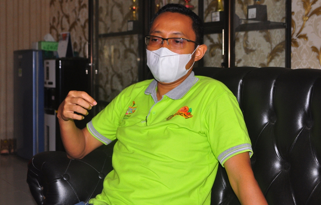 Kepala Dinas Lingkungan Hidup Novis Ezuar.