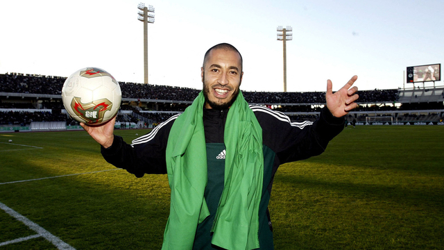 Al Saadi Kadhafi (Al-Saadi Gaddafi), putra eks pemimpin Libya, Moamer Kadhafi (Muammar Gaddafi); berpose di Tripoli pada 12 Februari 2003. Foto: Ferdinando Mezzelani/AFP