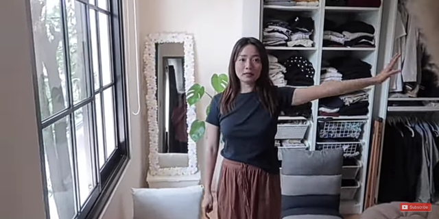 Suasana di kamar Fendy Chow dan Stella Cornelia. Foto: Youtube/Fendy & Stella