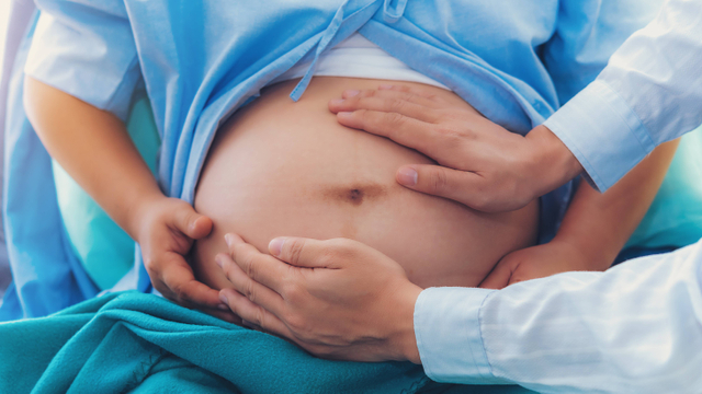  Ilustrasi ibu melahirkan. Foto: Shutterstock