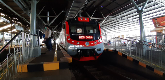 KRL Yogyakarta-Solo. Foto: Tugu Jogja