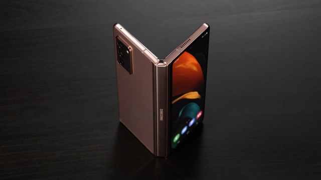 Galaxy Z Fold2 dok Samsung