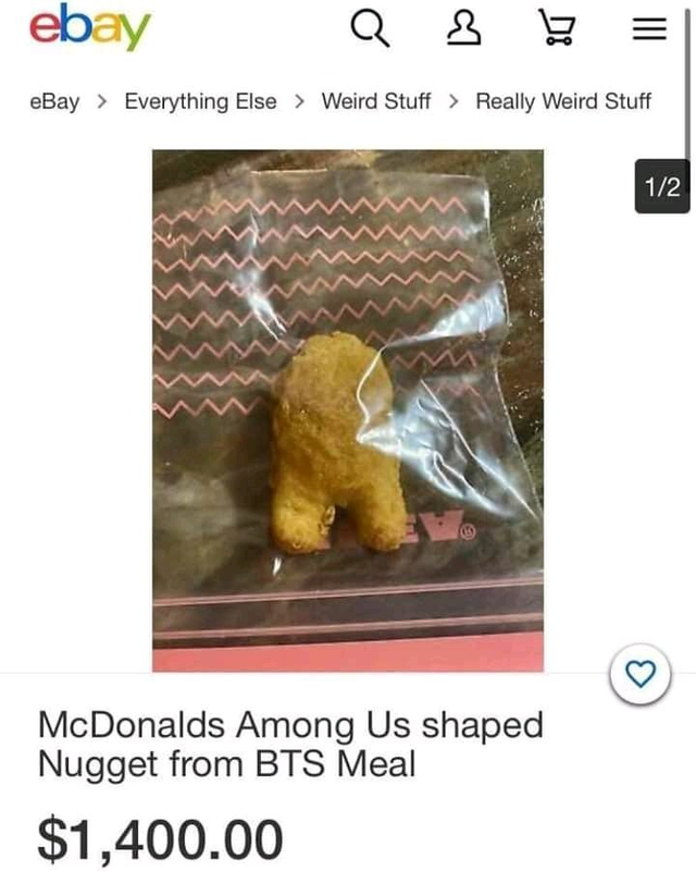 Nugget berbentuk Among Us dijual seharga 1.400 dolar AS. Foto: Twitter @txtdarionlshop