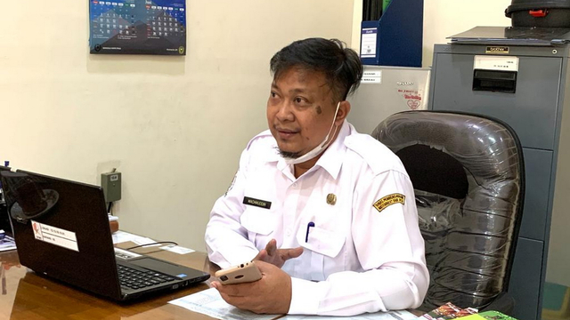 Kepala Dinas PMD Kabupaten Bojonegoro, Machmuddin AP MM, saat beri keterangan di kantornya. (foto: istimewa)