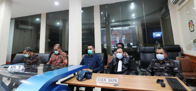 KPU Halmahera Utara saat mengikuti sidang MK via Zoom. Foto: Istimew
