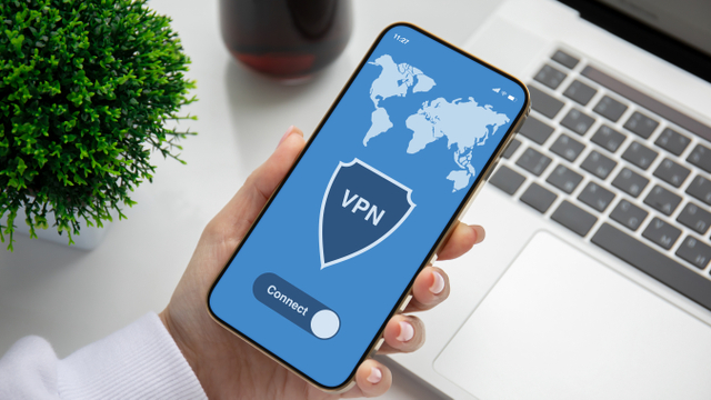 Ilustrasi menggunakan VPN. Foto: Shutter Stock