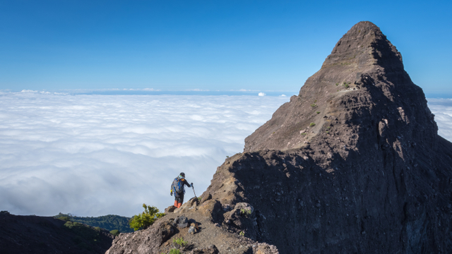 Gunung Raung yang terkenal ekstrem. Foto: Shutter Stock