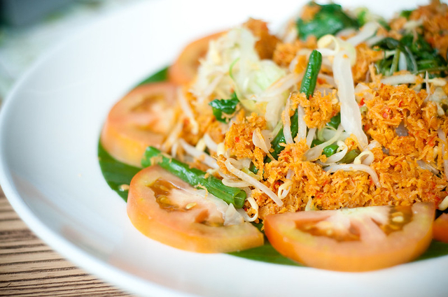 Resep urap sayur. Sumber: flickr.com