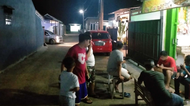 Warga keluar rumah usai gempa di Cianjur. Foto: Dok. Istimewa