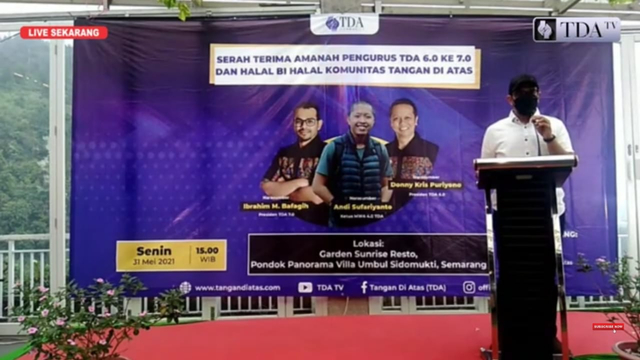 Presiden komunitas TDA 7.0 Ibrahim Mochamad Bafagih, saat serah terima kepengurusan.