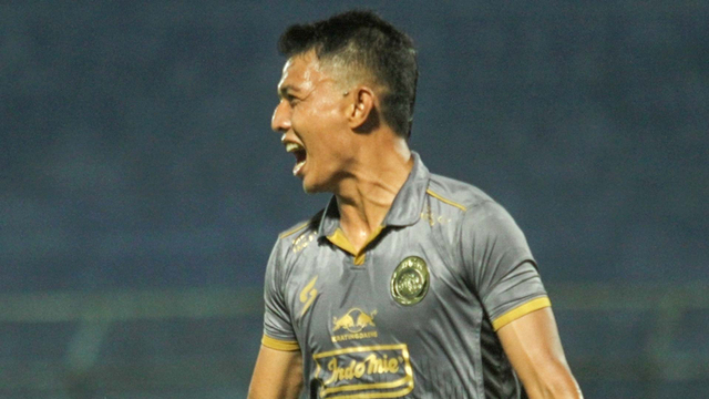 Laga uji coba Arema vs Rans Cilegon, Minggu (6/6). Foto: Instagram/@aremafcofficial