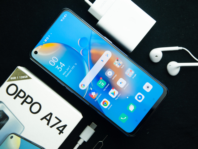 Smartphone Oppo A74 Foto: Kevin S. Kurnianto/kumparan