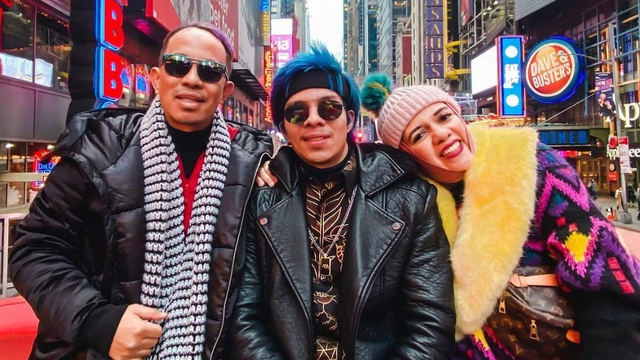 Atta Halilintar bersama orang tuanya. Foto: Instagram/@attahalilintar