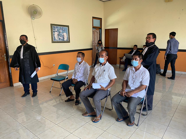 Para terdakwa saat menjalani persidangan - IST