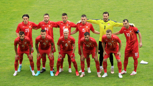 Pemain Timnas Makedonia Utara saat melawan Slovenia di Arena Nasional Stadion Toshe Proeski, Skopje, Makedonia Utara. Foto: Ognen Teofilovski/REUTERS