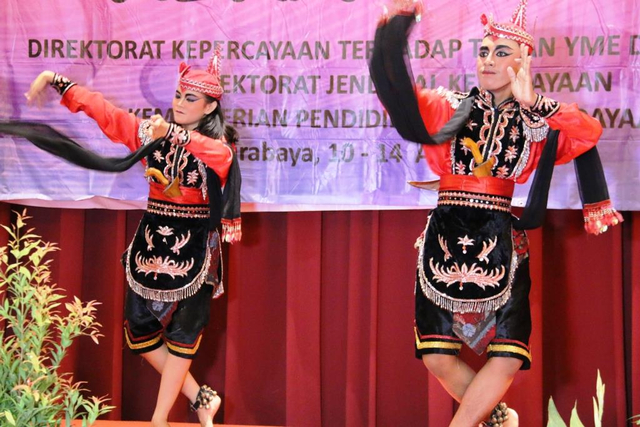 Pola lantai Tari Remo yang begitu penting bagi pertunjukan tari. Sumber: Kemdikbud