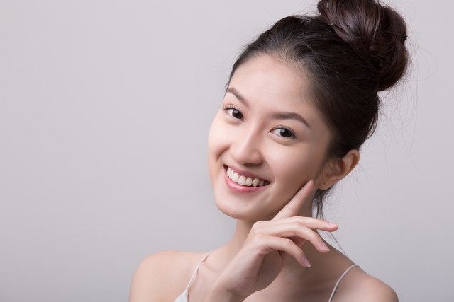 Tips merawat kulit selama di rumah aja. Foto: Shutterstock