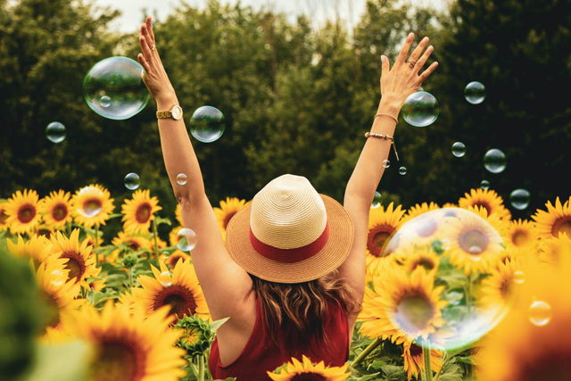 Ilustrasi destinasi tempat wisata di Bandung untuk refreshing. Foto: Andre Furtado/pexels