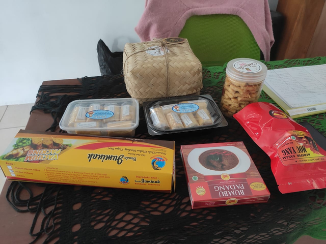 Beberapa Bentuk Kemasan Produk UKM Community Market