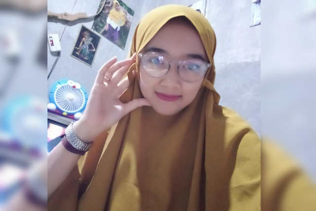 Ima Wulaningsih (21) wanita penjual cilok asal Gunungkidul yang sempat viral karena dianggap cantik dilaporkan hilang oleh suaminya. Foto: istimewa.