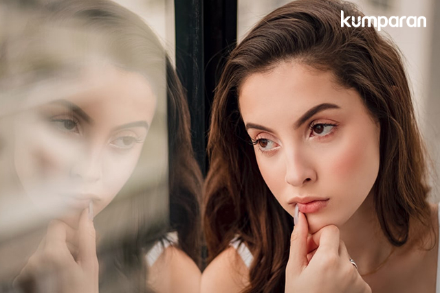 Ilustrasi zodiak cewek yang kerap mengeluhkan penampilan mereka. Foto: Pexels