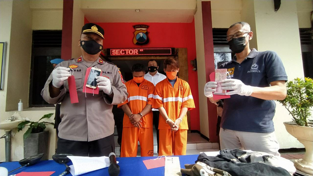 Kapolsek Klojen Kompol Nadzir Syah Basri saat konferensi pers kasus curanmor di Matos, Jumat (11/6/2021). Foto/Azmy.