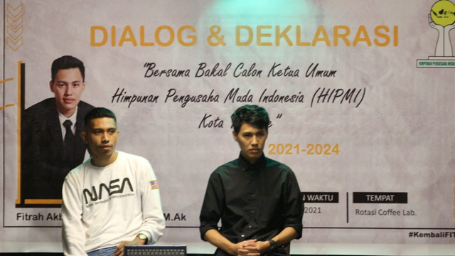Fitrah Akbar Muhammad, Bakal Calon Ketua Umum HIPMI Kota Ternate, saat dialok dan deklarasi. Foto: Faris Bobero/cermat