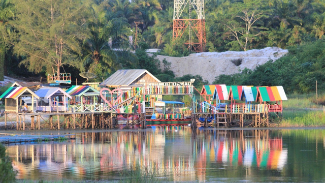 Kawasan wisata Danau Bungara, Aceh Singkil. Foto: Yudiansyah/acehkini