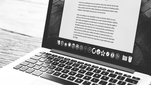 unsplash.com - contoh latar belakang skripsi