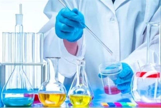 Ilustrasi penelitian kimia. Sumber: Shutterstock