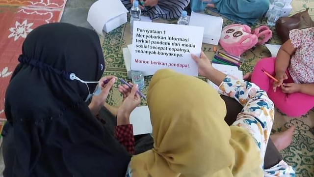 Pelatihan literasi digital untuk mengatasi hoaks informasi soal COVID-19. Foto: dok. UPNVY