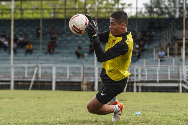 Kiper Persiraja Banda Aceh Aji Bayu Putra. Foto: Instagram/@persiraja_official
