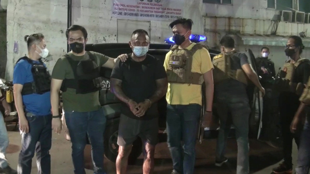 Proses penangkapan pelaku penembakan di Mangga Besar, Jakarta Barat. Foto: Humas Polres Metro Jakarta Barat