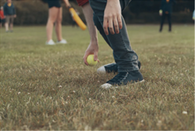 Tim Pelempar yang mendapat boal. https://unsplash.com/