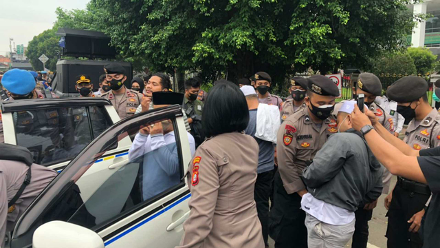 Ratusan Simpatisan Habib Rizieq diamankan polisi. Foto: Dok Ditlantas Polda Metro Jaya.