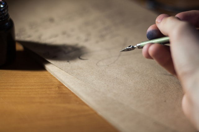 Ilustrasi contoh surat pengalaman kerja. Sumber foto : www.pexels.com