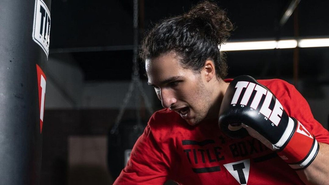 Cucu Muhammad Ali, Nico Ali Walsh. Foto: Instagram/@nicoaliwalsh