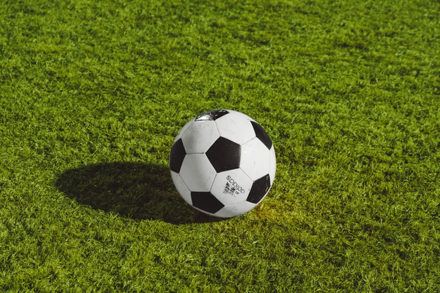 unsplash.com - Pengertian sepak bola