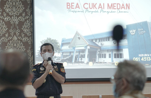 Kepala Bea Cukai Medan, Dadan Farid. (Istimewa)