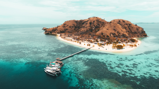 Pulau kanawa, NTT.  Foto: Shutterstock