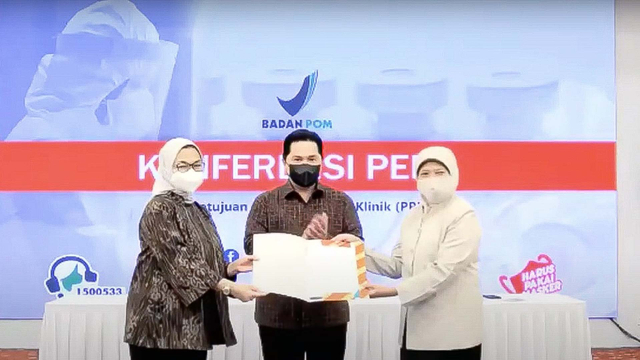 Penyerahan PPUK Ivermectin dari Kepala BPOM Penny Lukito kepada Kemenkes disaksikan Menteri BUMN Erick Thohir, 28 Juni 2021. Foto: Youtube/BPOM