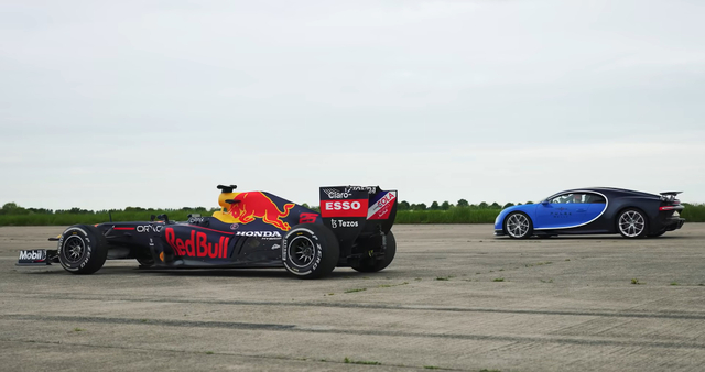 RB7 melawan Bugatti Chiron. Foto: carwow/YouTube