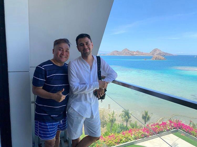Raffi Ahmad dan asistennya. Foto: Instagram @merryraffiahmad