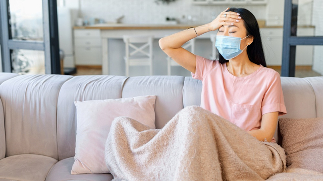 Apa yang Harus Dilakukan Jika Kita Tinggal Bersama Pasien COVID-19? Foto: Shutter Stock