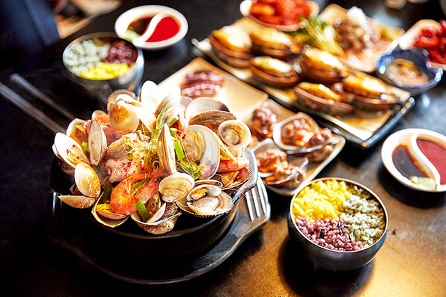 Ilustrasi makanan khas Korea. Sumber: Korea Tourism Organization