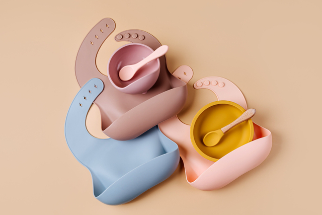 Peralatan Makan Bayi dari Silikon. Foto: Shutterstock