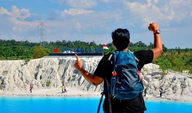 Pesona Danau Biru di Bangka Tengah, Provinsi Bangka Belitung.