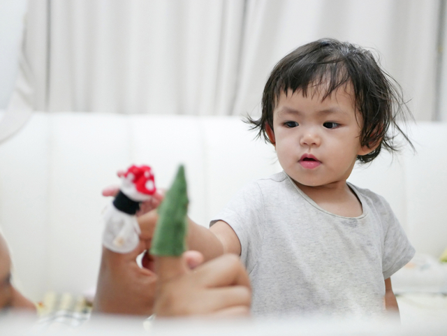 Ilustrasi mainan anak boneka jari. Foto: Shutter Stock