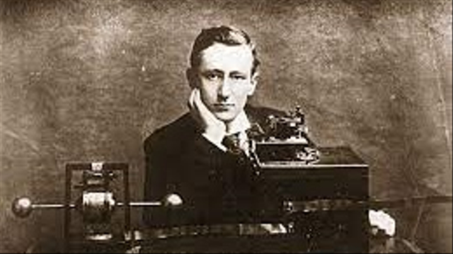 John Ambrose Fleming | Wikimedia Commons