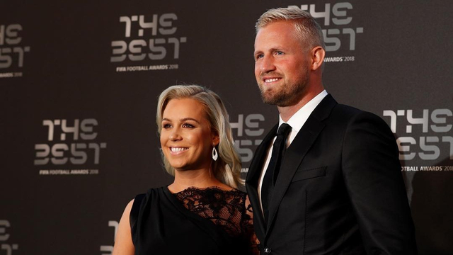 Kebersamaan Peter Schmeichel dan pasangan. (Foto: Instagram @stineschmeichel)